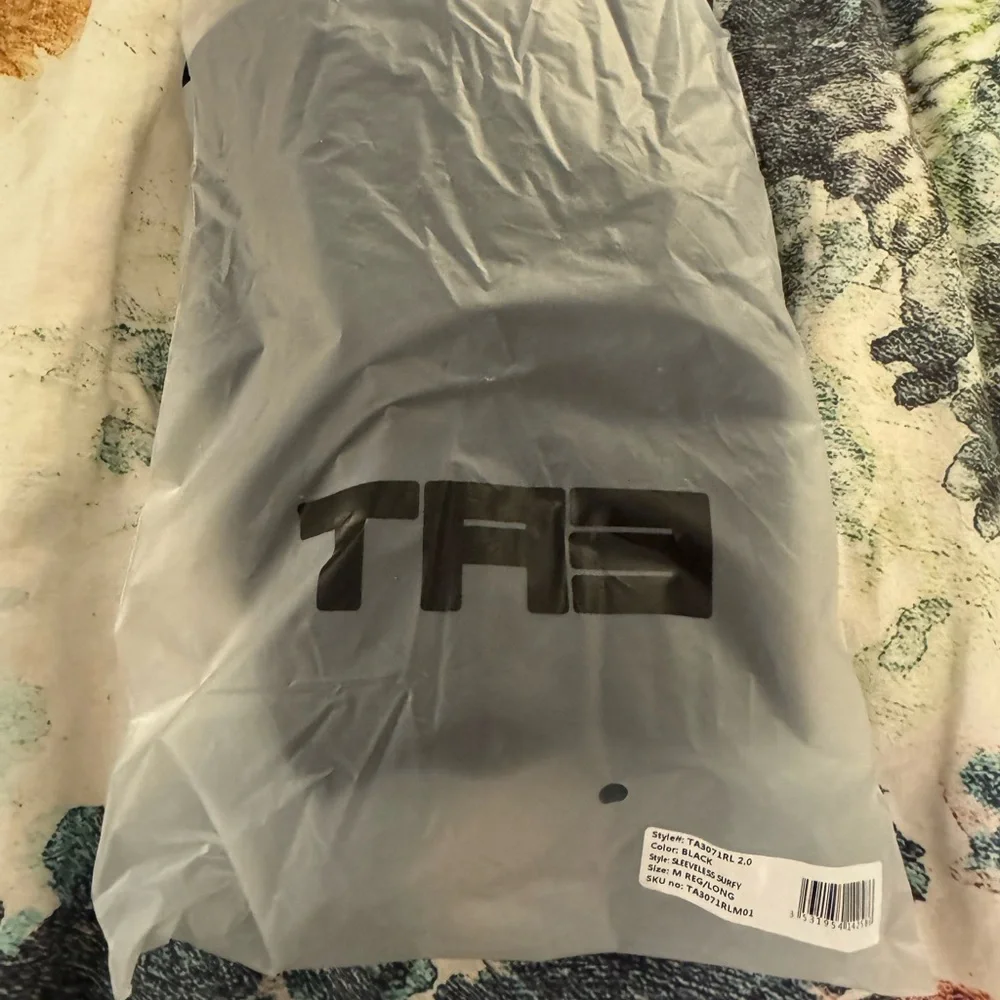 Ta3 Surfy Sleeveless Suit Black NWT size M regular - Picture 4 of 10